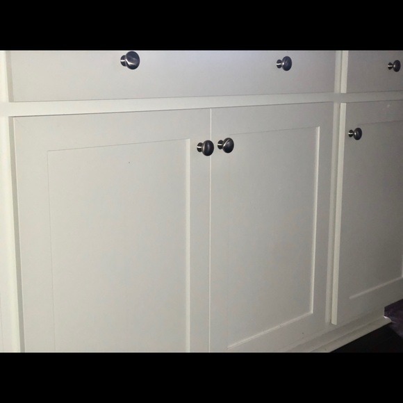 Cabinet knobs - Picture 2 of 5